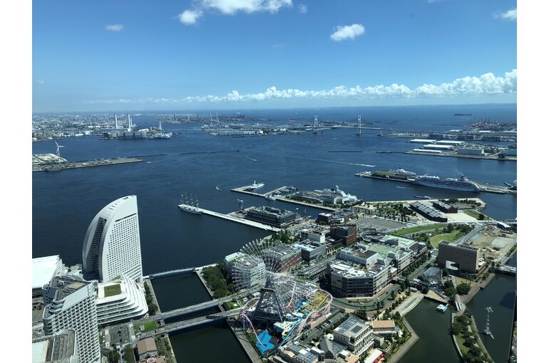 ランドマークタワー展望台からの眺め